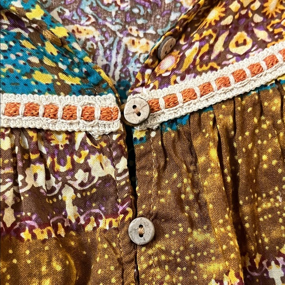 Easel Earthy Patchwork Blouse - Picture 3 of 9